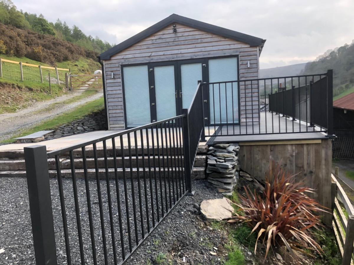 The Lodge Llangollen Bagian luar foto