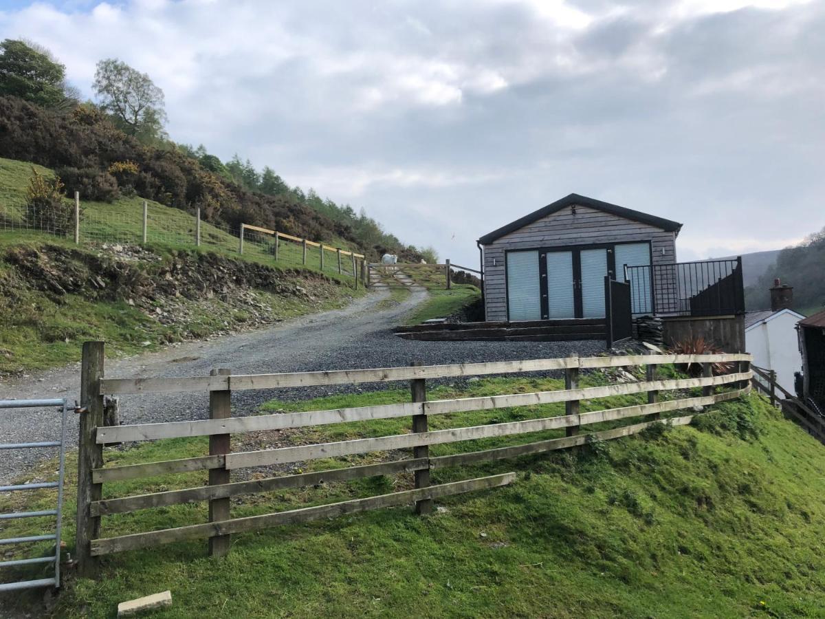 The Lodge Llangollen Bagian luar foto