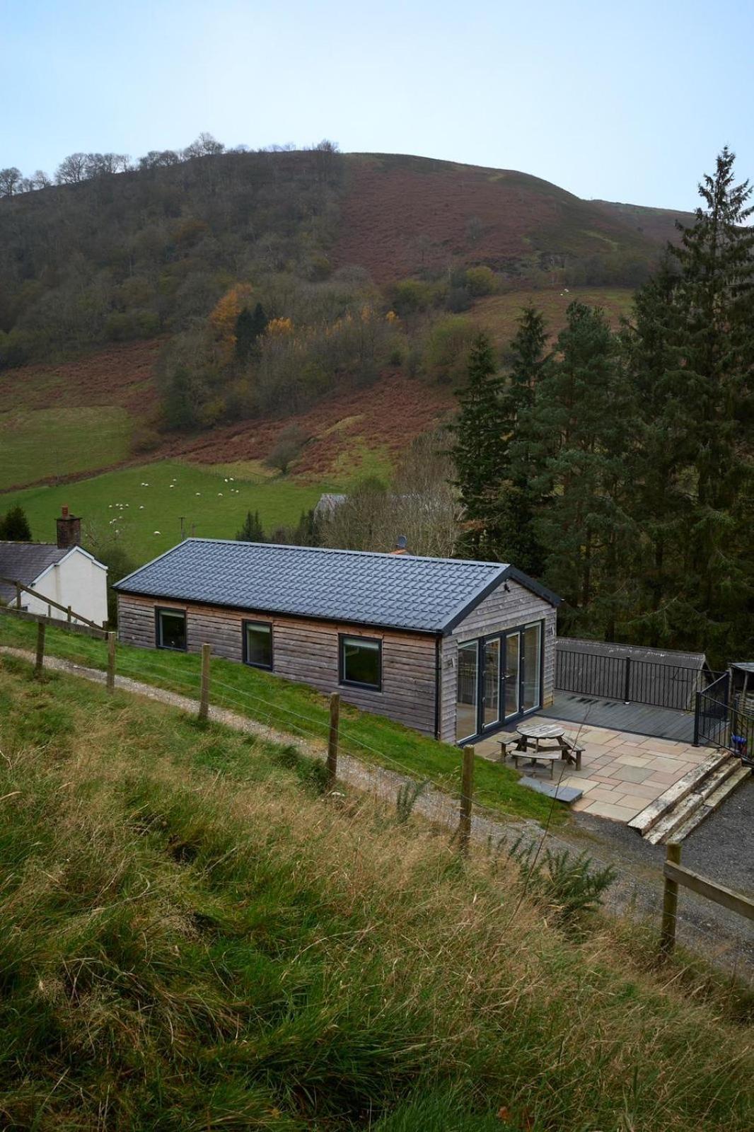 The Lodge Llangollen Bagian luar foto